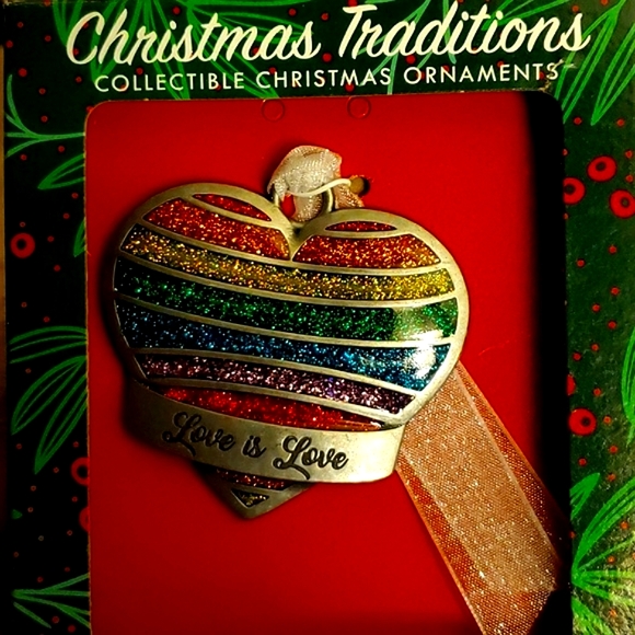 Christmas Tree Ornament Metal Heart Shape Rainbow 🌈 - Picture 3 of 7